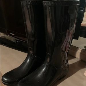 Ugg rain boots